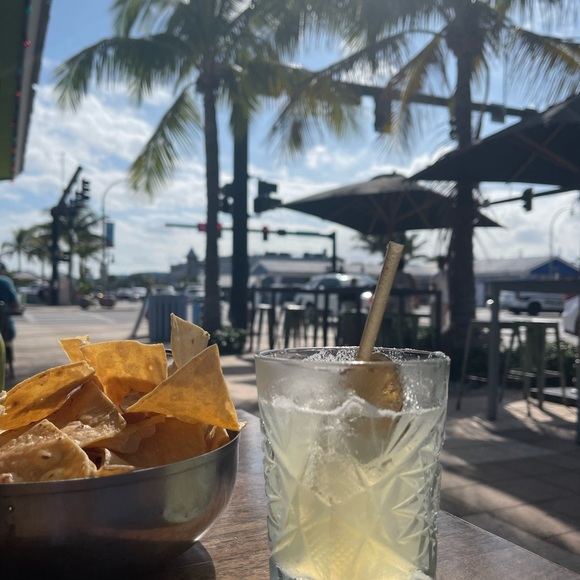 Meet your Posher, Jennifer - Picture 6 of 13